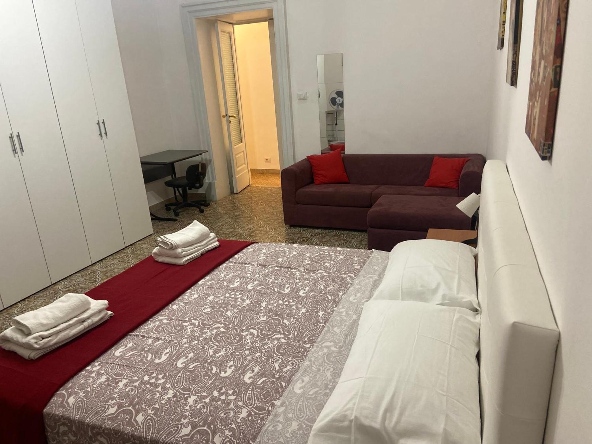 Casa Vacanza La Collegiata Catánia Buitenkant foto